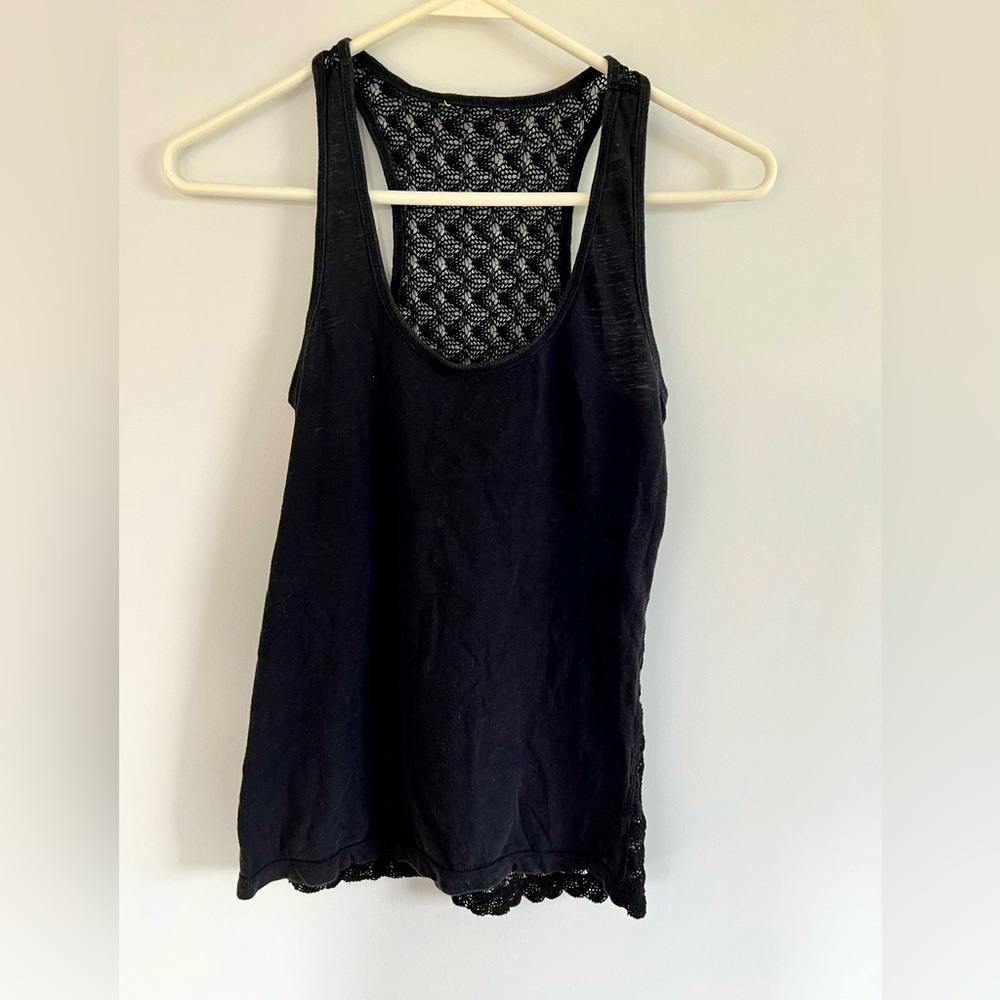 Black full back lace American Eagle tank
